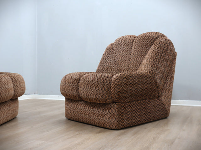 Italian modular sofa from the 1970s, composed of four individual lounge chairs that can be freely arranged to create different compositions.