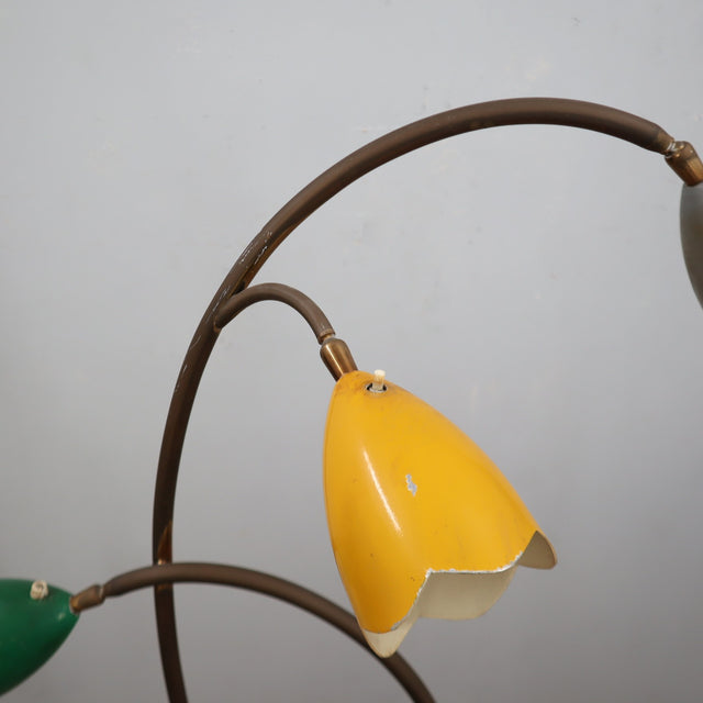 Lampadaire italien des années 1950 Biancardi e Jordan en laiton, marbre vert et réflecteurs fleurs en aluminium coloré