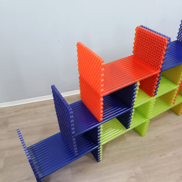 1999 Ron Arad for Kartell H&H modular plastic shelving. Étagère modulable H&H Kartell Ron Arad. Ron Arad Kartell H&H Regalsystem 8050.