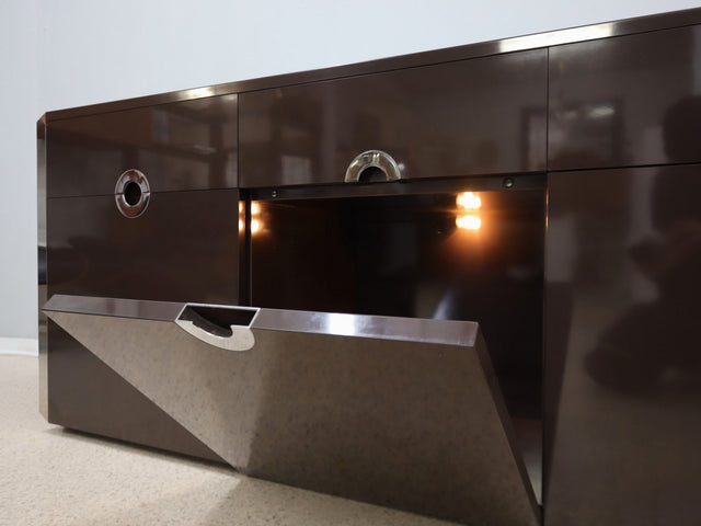 Mario Sabot sideboard 1970s. Credenza anni 70 marrone e acciaio. Enfilade laquée vintage. Vintage Anrichte Design. Aparador diseño italiano Sabot.