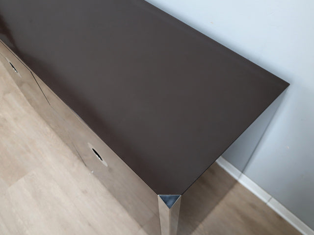 Mario Sabot small sideboard 1970s. Credenza marrone e acciaio. Petit buffet vintage laqué. Vintage Anrichte Design. Aparador diseño italiano Sabo