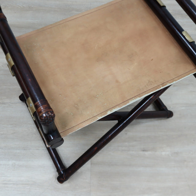 1950s McGuire bamboo and leather director's chair. Chaise metteur en scène McGuire bambou cuir 1950. McGuire Regiestuhl Bambus Leder 1950er.