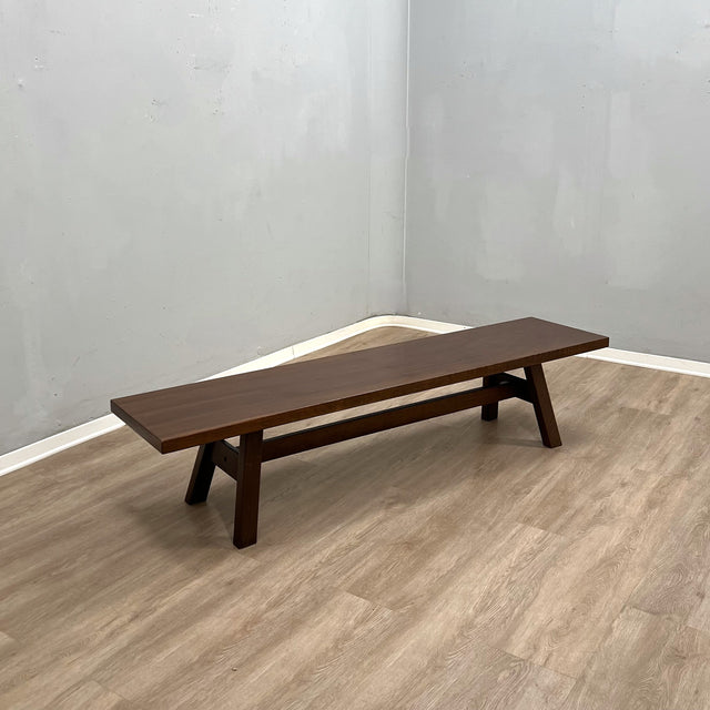 1970s brutalist solid walnut bench by Giovanni Michelucci. Panca noce massello vintage. Banc en noyer massif. 1970er Nussbaum Bank.