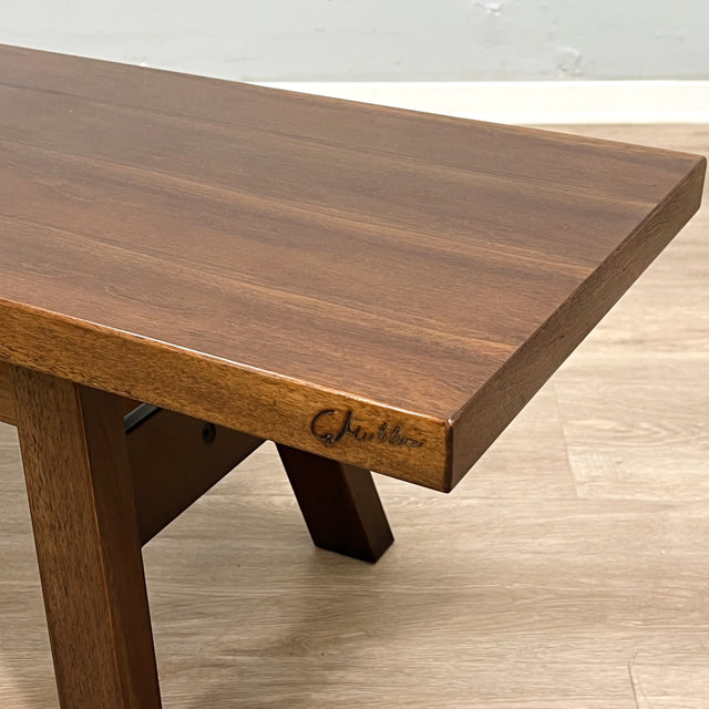 1970s brutalist solid walnut bench by Giovanni Michelucci. Panca noce massello vintage. Banc en noyer massif. 1970er Nussbaum Bank.