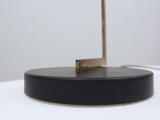 1950s O-luce table lamp by Tito Agnoli in brass & black metal. Lampada vintage ottone, Tischleuchte 50er, lampe design, lámpara mid-century retro