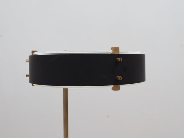 1950s O-luce table lamp by Tito Agnoli in brass & black metal. Lampada vintage ottone, Tischleuchte 50er, lampe design, lámpara mid-century retro