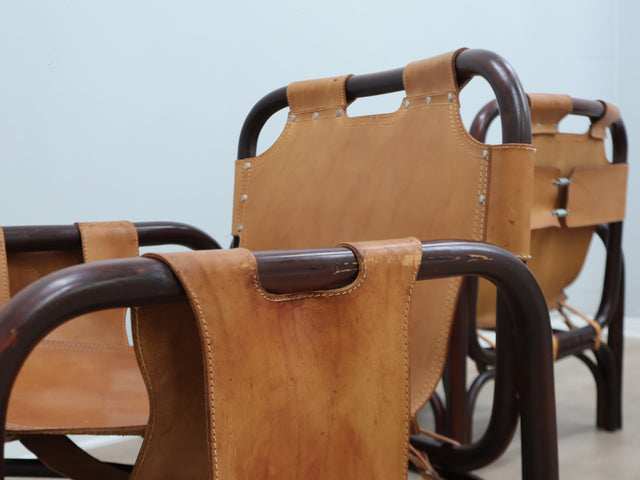 Pair of 1960s Tito Agnoli lounge chairs in restored Italian leather. Design vintage anni 60 cuoio. Cuir vintage italien. Sessel Leder. Butacas cuero.