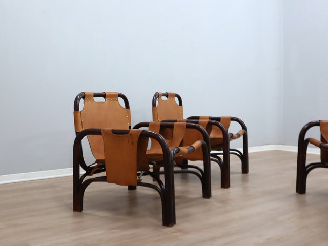 Pair of 1960s Tito Agnoli lounge chairs in restored Italian leather. Design vintage anni 60 cuoio. Cuir vintage italien. Sessel Leder. Butacas cuero.