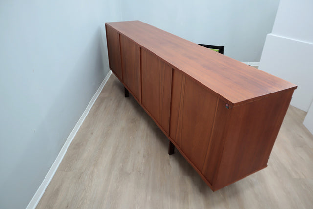 Mid century Italian design teak sideboard 1950s