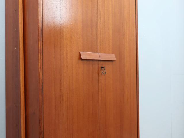 Italian Mid-Century Mobile Contenitore armoire teck anni 60 Wardrobe vintage italienischer Schrank