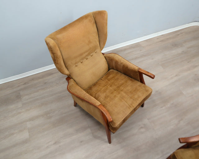 Camea 50s reclining armchairs mustard velvet. Poltrone vintage legno massello. Fauteuils rétro moutarde. 50er Samt Sessel. Sillones mid-century retro