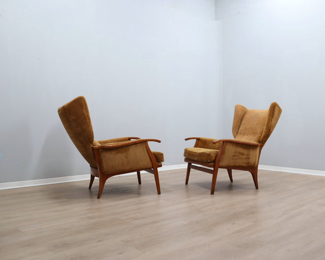 Camea 50s reclining armchairs mustard velvet. Poltrone vintage legno massello. Fauteuils rétro moutarde. 50er Samt Sessel. Sillones mid-century retro