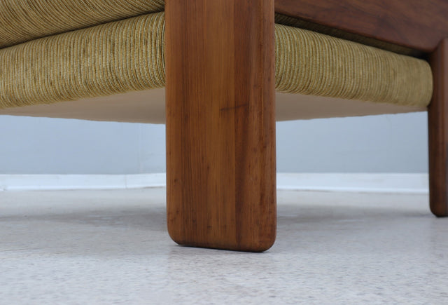 Mobil Girgi walnut wood armchairs 1970s, set of 2
