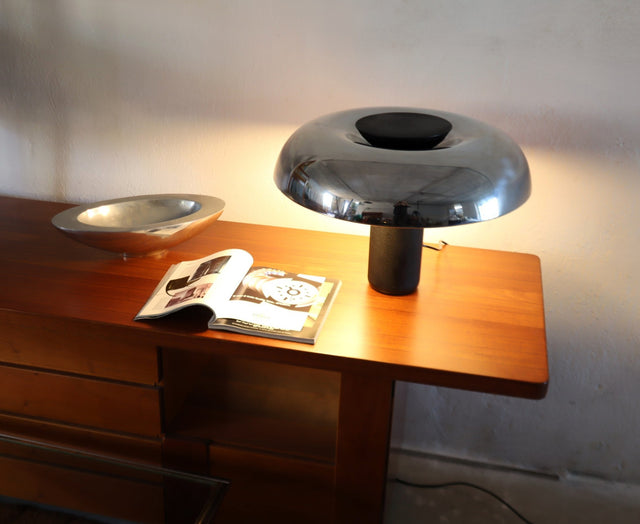 Italian 1970s Lumenform Circa table lamp mushroom design, vintage chrome rotating shade with top button, Lampe Champignon, Modernariato, Tisc hleuchte