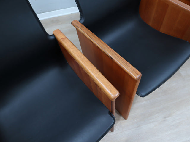 Segesta chairs Afra & Tobia Scarpa for Stildomus 1970s Walnut veneer wood fauteuils en cuir de créateur Designer-Holzstühle