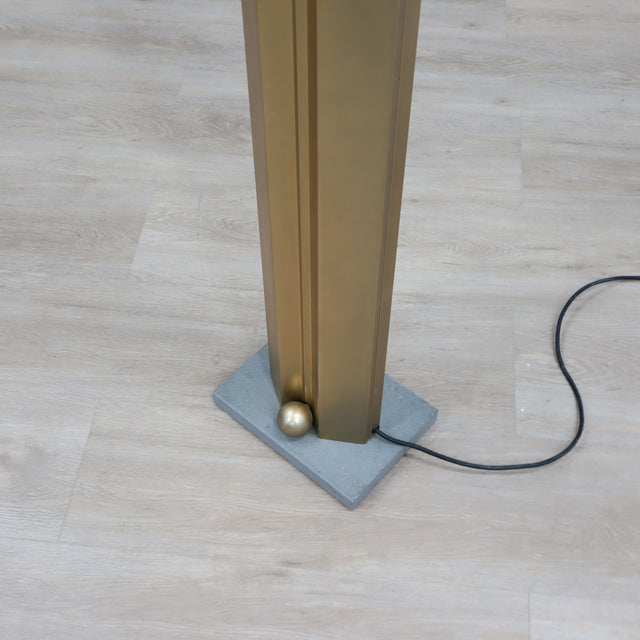 Kazuhide Takahama Totem lamp, gold floor lamp Sirrah 1980s, Italian postmodern lighting, vintage brass floor lamp,