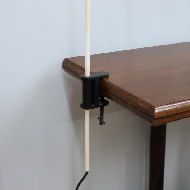 Vintage white arched desk clamp lamp designed by Raul Barbieri for Tronconi, 1970s Italian design