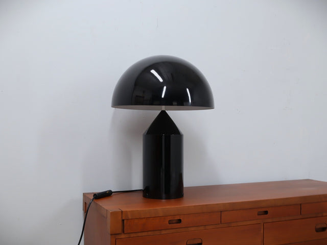 Vintage Oluce Atollo 233 large size, Magistretti, 1980s gloss black. Lampada originale grande. Black metal design lamp. Große Atollo Leuchte.