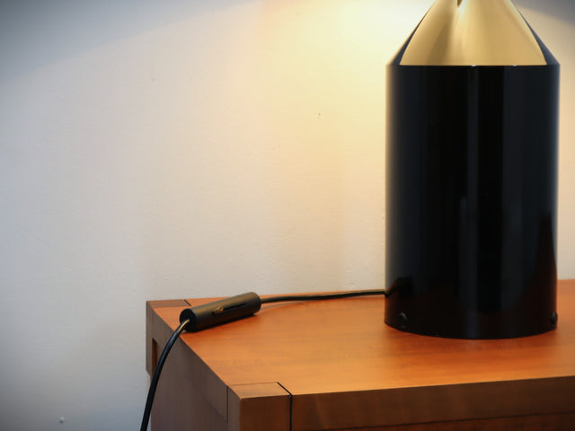 Vintage Oluce Atollo 233 large size, Magistretti, 1980s gloss black. Lampada originale grande. Black metal design lamp. Große Atollo Leuchte.