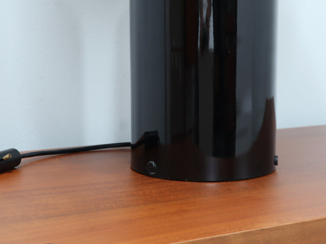 Vintage Oluce Atollo 233 large size, Magistretti, 1980s gloss black. Lampada originale grande. Black metal design lamp. Große Atollo Leuchte.