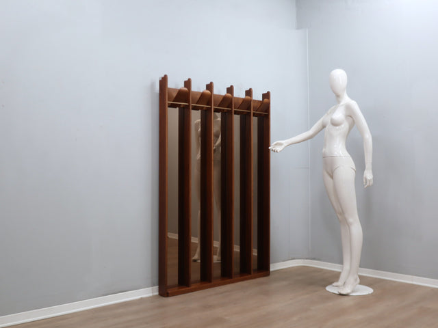Italian 1970s La Moderna wood entryway coat rack with amber mirrors Gronda style, appendiabiti vintage, Garderobe mit Spiegel, vestiaire, perchero