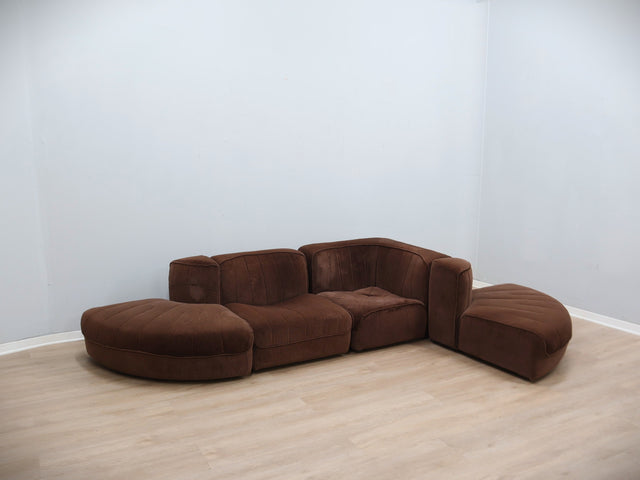 Tito Agnoli Arflex Sofa (Tito Agnoli Novemila): canapé modulable vintage (canapé italien design années 70) e Italienisches Sofa 1970er Jahre. Divano in brown velvet sofa vintage