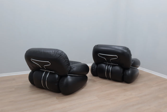 Pair of Adriano Piazzesi armchairs Okay in black leather 1970s