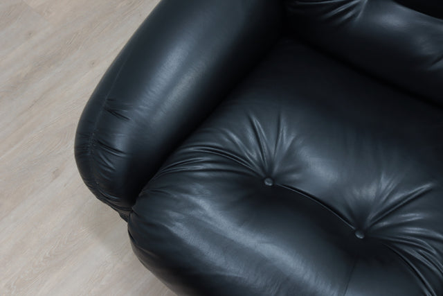 Pair of Adriano Piazzesi armchairs Okay in black leather 1970s