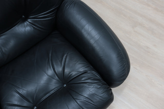 Pair of Adriano Piazzesi armchairs Okay in black leather 1970s