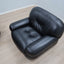 Pair of restored 1970s Mobil Girgi Sapporo armchairs in black leather. Coppia poltrone Mobil Girgi pelle nera Paire de fauteuils Sapporo cuir noir Ledersessel.