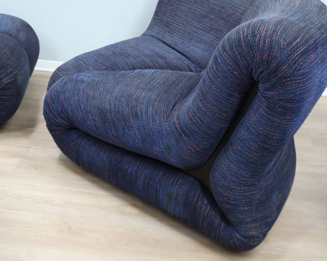 Claudio Vagnoni Pagru modular sofa for 1P. 1970s Italian space age sectional couch. Divano componibile design. Canapé modulaire vintage bleu.