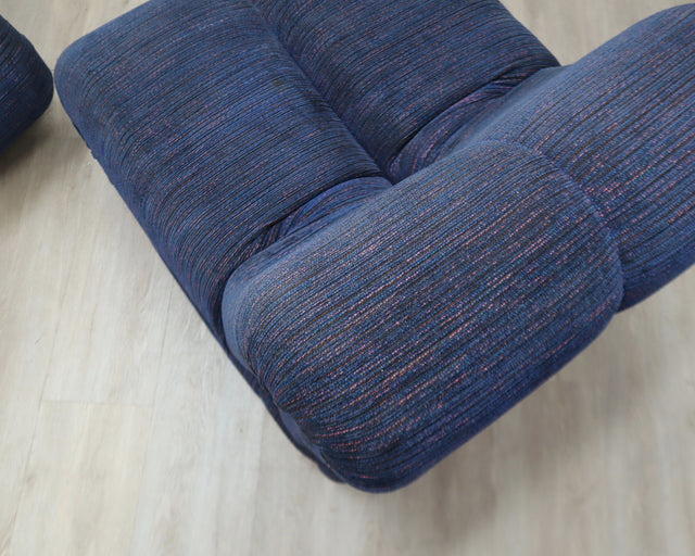 Claudio Vagnoni Pagru modular sofa for 1P. 1970s Italian space age sectional couch. Divano componibile design. Canapé modulaire vintage bleu.