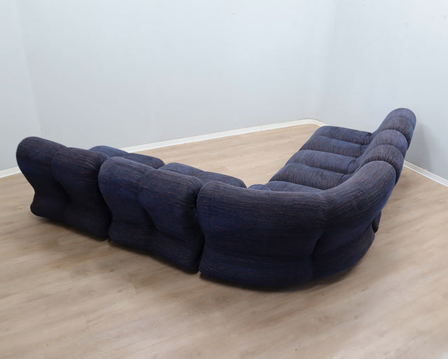Claudio Vagnoni Pagru modular sofa for 1P. 1970s Italian space age sectional couch. Divano componibile design. Canapé modulaire vintage bleu.