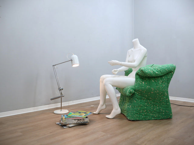 Postmodern armchair, Naj Oleari, 80s vintage italienisches Design, gesteppter Stoff CINI BOERI Fauteuil tissu matelassé