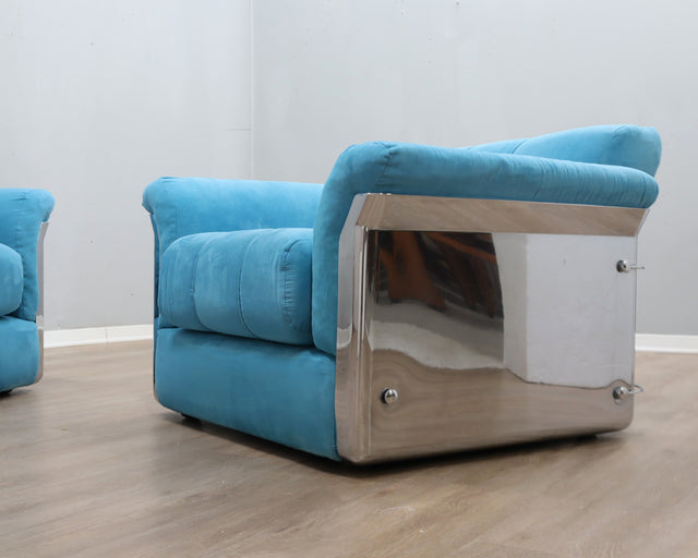Larissa armchairs by Vittorio Introini for Saporiti in chrome & sky blue. Poltrone design anni 70, 70er Sessel, fauteuils vintage space age.