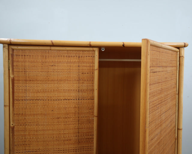Dal Vera rattan wardrobe for unique bedrooms. Armadio vintage in bamboo e legno massello. Armoire en rotin tressé. Vintage Bambus Schrank.