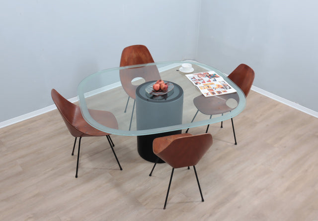 Dining table 'Tobio' Afra & Tobia Scarpa for B&B Italia 1970s