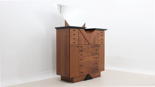 Italian design chest of drawers 1980s