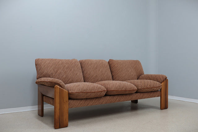 MOBIL GIRGI 3-seater walnut sofa 1970s