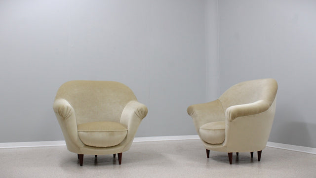 Federico Munari mid century armchairs 1950s
